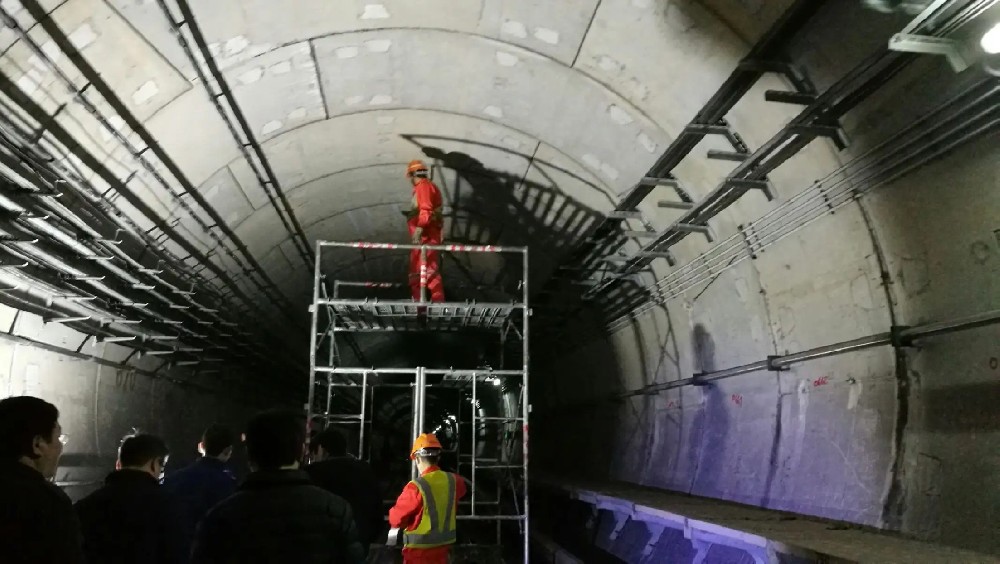 让胡路地铁线路病害整治及养护维修